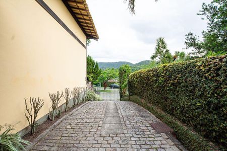 Casa à venda com 360m², 5 quartos e 4 vagas