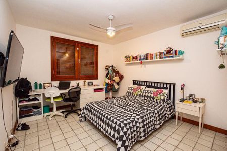 Casa à venda com 360m², 5 quartos e 4 vagas