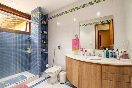 Casa à venda com 360m², 5 quartos e 4 vagas