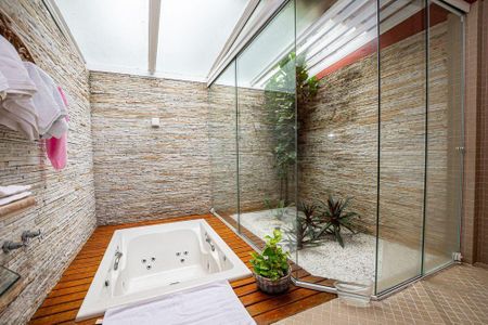 Casa à venda com 360m², 5 quartos e 4 vagas