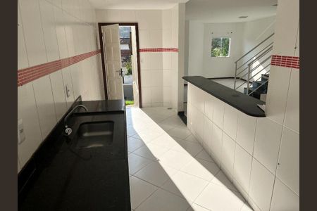 Casa à venda com 3 quartos, 120m² em Serra Grande, Niterói