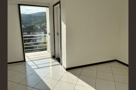 Casa à venda com 3 quartos, 120m² em Serra Grande, Niterói