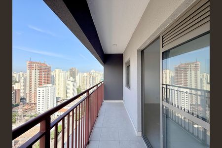 Studio à venda com 28m², 1 quarto e sem vaga Studio à venda com 28m², 1 quarto e sem vagaSacada