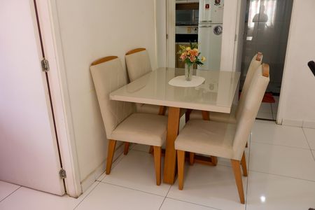 sala de apartamento para alugar com 2 quartos, 55m² em Santa Maria, Osasco