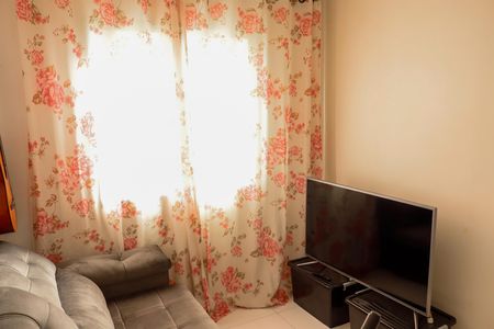 Sala de apartamento para alugar com 2 quartos, 55m² em Santa Maria, Osasco