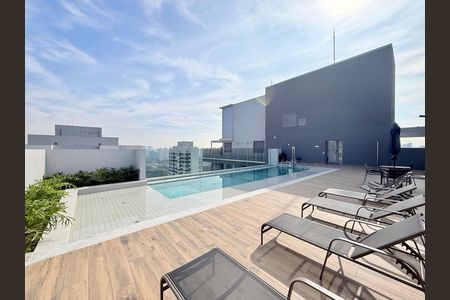 Apartamento à venda com 33m², 1 quarto e sem vaga Apartamento à venda com 33m², 1 quarto e sem vagaPiscina