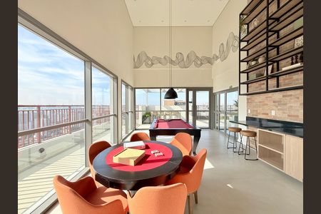 Apartamento à venda com 33m², 1 quarto e sem vaga Apartamento à venda com 33m², 1 quarto e sem vagaSalão de Jogos
