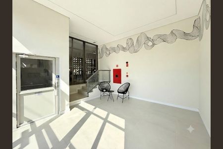 Apartamento à venda com 33m², 1 quarto e sem vaga Apartamento à venda com 33m², 1 quarto e sem vagaEntrada