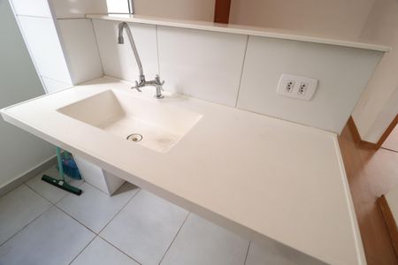 Apartamento para alugar com 47m², 2 quartos e 2 vagasCozinha