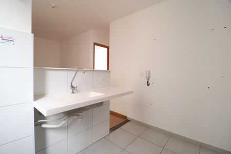 Cozinha de apartamento para alugar com 2 quartos, 47m² em Grand Ville, Uberlândia