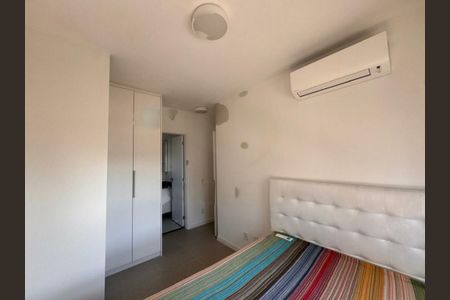 Kitnet/Studio à venda com 2 quartos, 54m² em Jardim das Acacias, São Paulo