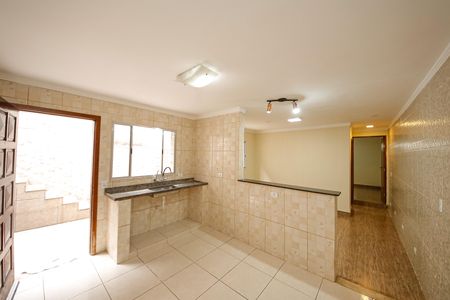 Casa para alugar com 2 quartos, 80m² em Parque Novo Lar, São Paulo