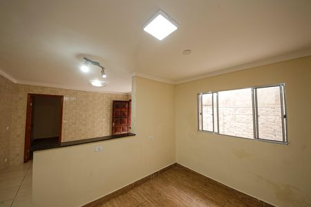 Casa para alugar com 80m², 2 quartos e 1 vaga