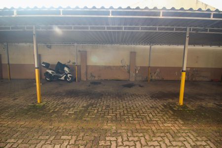 Garagem de apartamento à venda com 3 quartos, 88m² em Nonoai, Porto Alegre