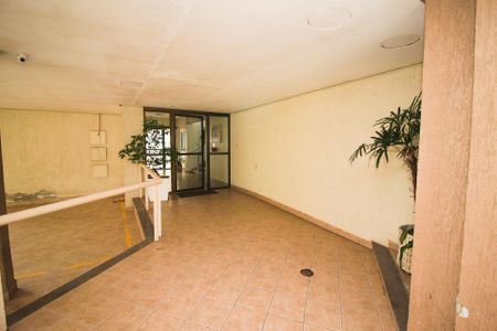 Área comum-Hall de entrada de apartamento à venda com 3 quartos, 88m² em Nonoai, Porto Alegre