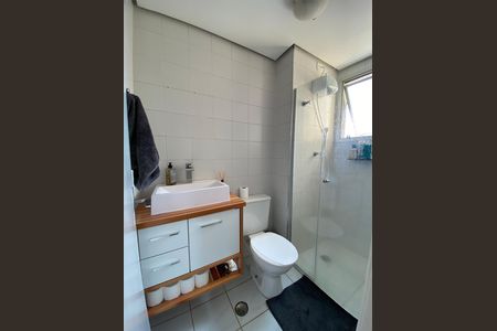 Apartamento à venda com 52m², 2 quartos e 1 vaga Apartamento à venda com 52m², 2 quartos e 1 vagaBanheiro