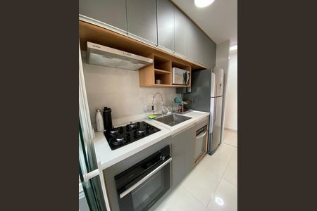 Apartamento à venda com 52m², 2 quartos e 1 vaga Apartamento à venda com 52m², 2 quartos e 1 vagaCozinha