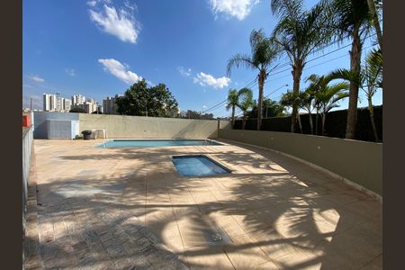 Apartamento à venda com 52m², 2 quartos e 1 vaga Apartamento à venda com 52m², 2 quartos e 1 vagaÁrea comum - Piscina