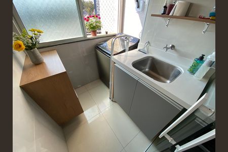 Apartamento à venda com 52m², 2 quartos e 1 vaga Apartamento à venda com 52m², 2 quartos e 1 vagaArea Serviço