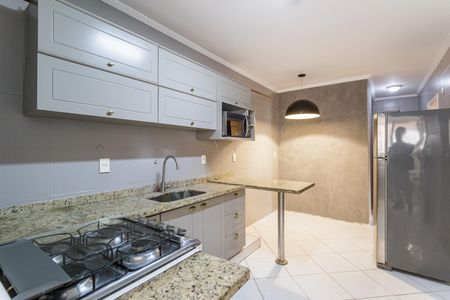 Cozinha de apartamento para alugar com 2 quartos, 103m² em Itaim Bibi, São Paulo