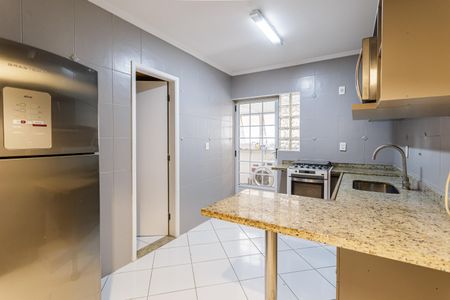 Apartamento para alugar com 103m², 2 quartos e 1 vaga Apartamento para alugar com 103m², 2 quartos e 1 vagaCozinha