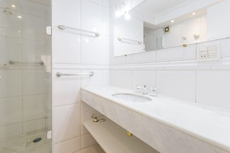 Apartamento para alugar com 103m², 2 quartos e 1 vaga Apartamento para alugar com 103m², 2 quartos e 1 vagaBanheiro Social