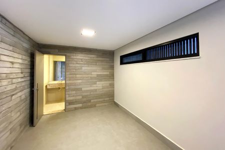Casa de condomínio à venda com 564m², 5 quartos e 6 vagas Casa de condomínio à venda com 564m², 5 quartos e 6 vagasSuite 5 (terreo)