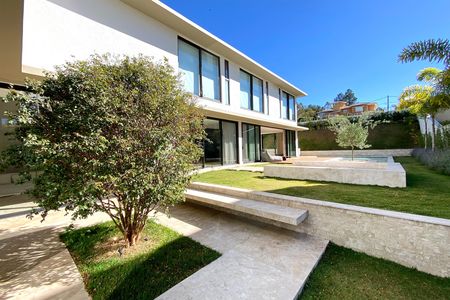 Casa de condomínio à venda com 564m², 5 quartos e 6 vagas Casa de condomínio à venda com 564m², 5 quartos e 6 vagasJardim