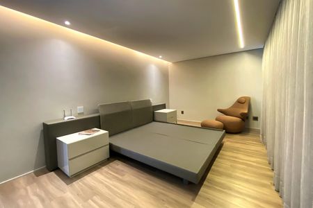 Casa de condomínio à venda com 564m², 5 quartos e 6 vagas Casa de condomínio à venda com 564m², 5 quartos e 6 vagasSuite 1