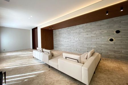 Casa de condomínio à venda com 564m², 5 quartos e 6 vagas Casa de condomínio à venda com 564m², 5 quartos e 6 vagasHall de entrada