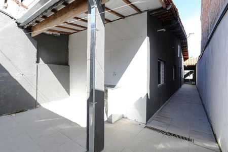 Área de Serviço de casa para alugar com 2 quartos, 125m² em Jardim Rubi, Mogi das Cruzes