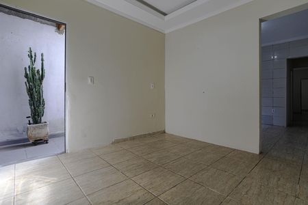 Casa para alugar com 125m², 2 quartos e 2 vagas Casa para alugar com 125m², 2 quartos e 2 vagasSala