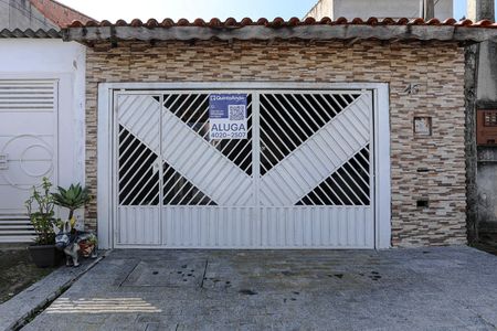Casa para alugar com 125m², 2 quartos e 2 vagas Casa para alugar com 125m², 2 quartos e 2 vagasFachada