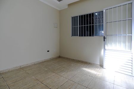 Sala de casa para alugar com 2 quartos, 125m² em Jardim Rubi, Mogi das Cruzes