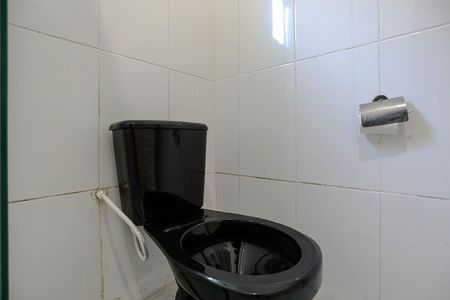Banheiro de casa para alugar com 2 quartos, 125m² em Jardim Rubi, Mogi das Cruzes