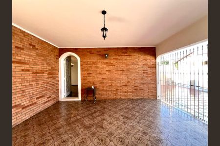 Garagem de casa para alugar com 3 quartos, 300m² em Jardim Nova Europa, Campinas