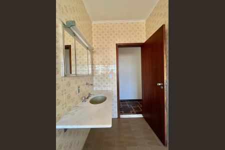 Banheiro de casa para alugar com 3 quartos, 300m² em Jardim Nova Europa, Campinas