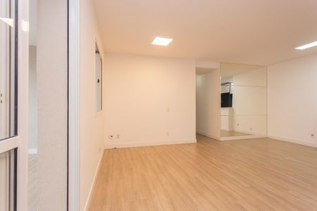 Sala de apartamento para alugar com 3 quartos, 107m² em Jardim Taquaral, São Paulo