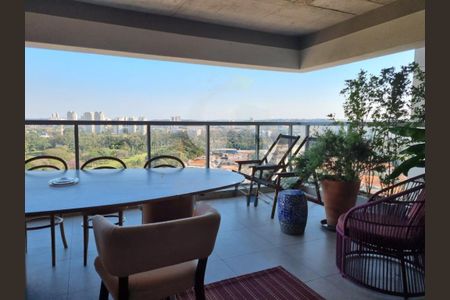 Apartamento à venda com 3 quartos, 155m² em Vila Sofia, São Paulo
