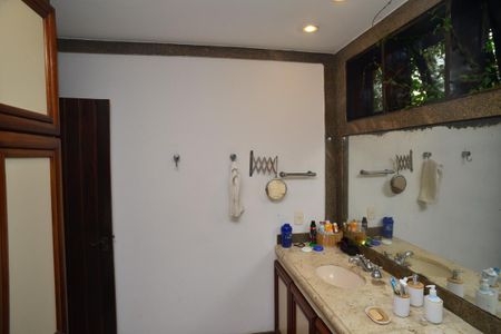 Casa de Condomínio para alugar com 6 quartos, 720m² em Barra da Tijuca, Rio de Janeiro