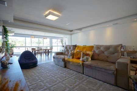 Casa à venda com 5 quartos, 379m² em Jardim Marajoara, São Paulo