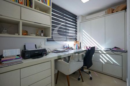 Casa à venda com 5 quartos, 379m² em Jardim Marajoara, São Paulo