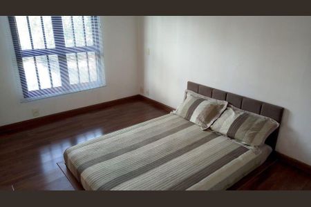 Apartamento para alugar com 69m², 2 quartos e 1 vaga