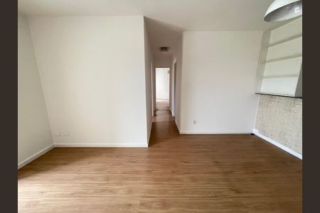 Apartamento à venda com 78m², 3 quartos e 1 vaga Apartamento à venda com 78m², 3 quartos e 1 vagaSala