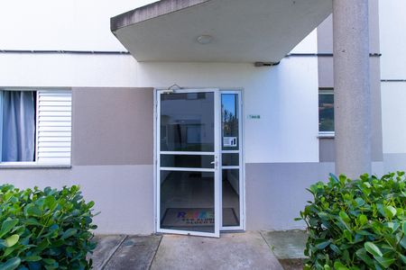 Fachada do bloco de apartamento para alugar com 2 quartos, 54m² em Bairro do Maranhao, Cotia