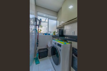 Apartamento para alugar com 54m², 2 quartos e 1 vagaÁrea de Serviço