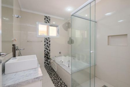 Casa à venda com 5 quartos, 800m² em Santo Amaro, São Paulo