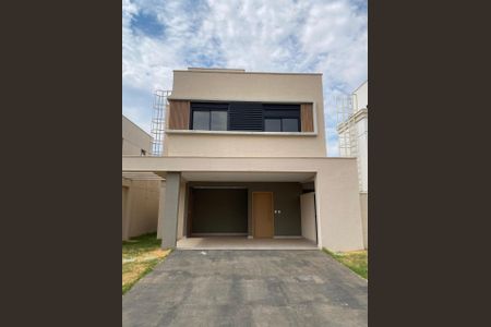 Fachada de casa de condomínio para alugar com 2 quartos, 249m² em Conjunto Residencial Storil, Aparecida de Goiânia