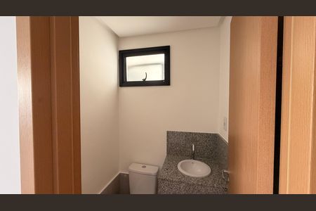 Casa de condomínio para alugar com 249m², 2 quartos e 2 vagasLavabo