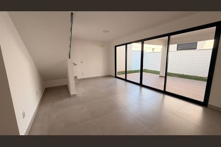 Sala de casa de condomínio para alugar com 2 quartos, 249m² em Conjunto Residencial Storil, Aparecida de Goiânia